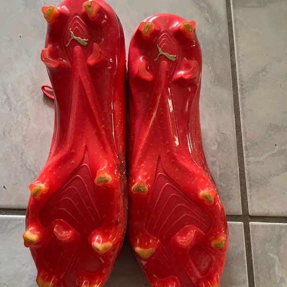 Worn once, wrong size. These are a size 10 US men’s. - Picture 3 of 3